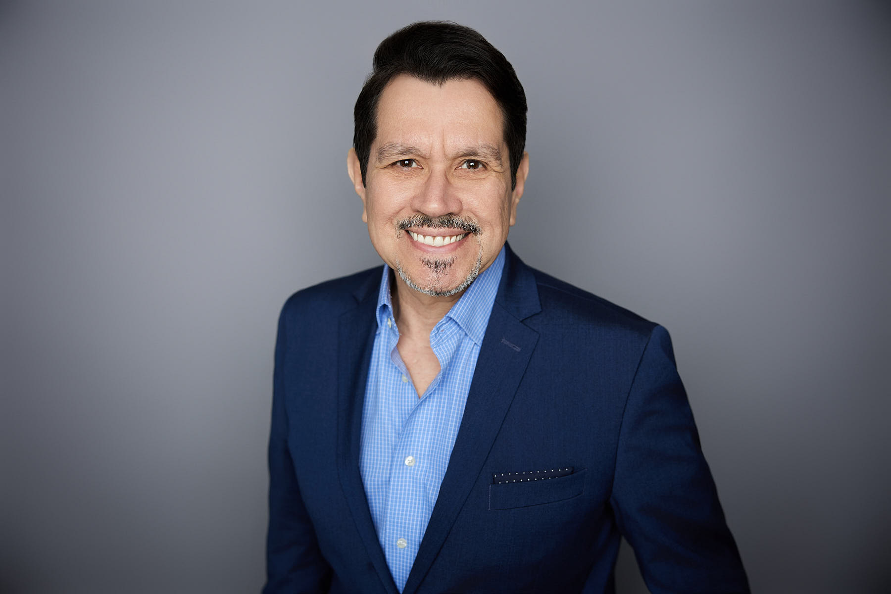 Efrain_Luquis_2420_Websize